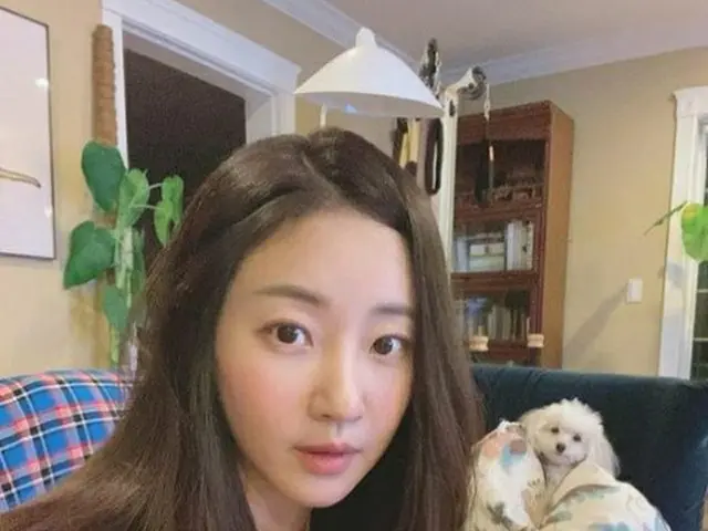 女優キム・サラン、美貌に限界なし？…愛犬との2ショットを公開（画像提供:wowkorea）