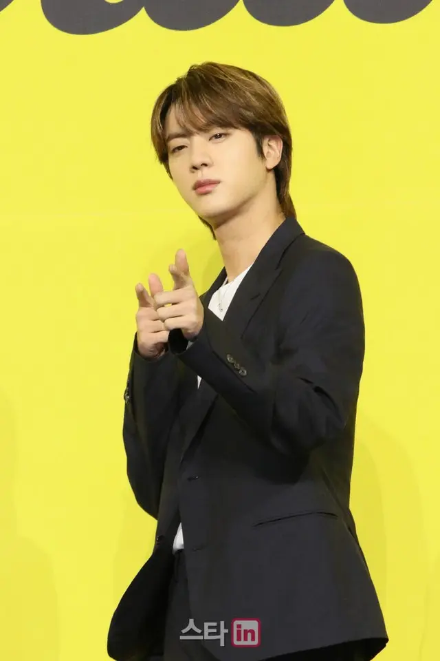 「BTS」JIN、入隊前ソロサプライズ発表「好きだった方と…」