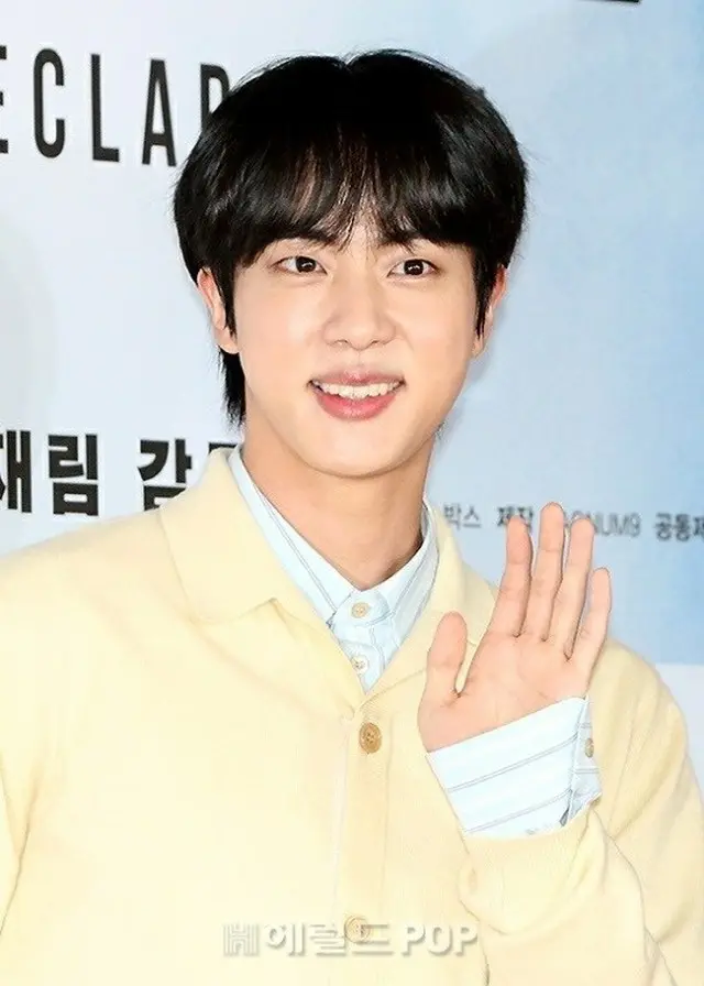 「BTS」JIN、イ・ヨンジとのタッチ解明「握ったのではない」（画像提供:wowkorea）