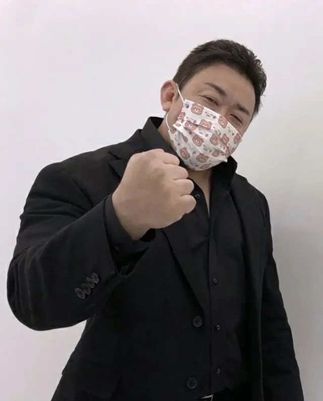 俳優マ・ドンソク、強そうなポーズにラブリーなクマ柄マスク…さすが「マブリー」（画像提供:wowkorea）