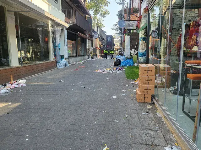 ＜W解説＞ソウル有数の繁華街が惨状に＝韓国・梨泰院の転倒事故（画像提供:wowkorea）