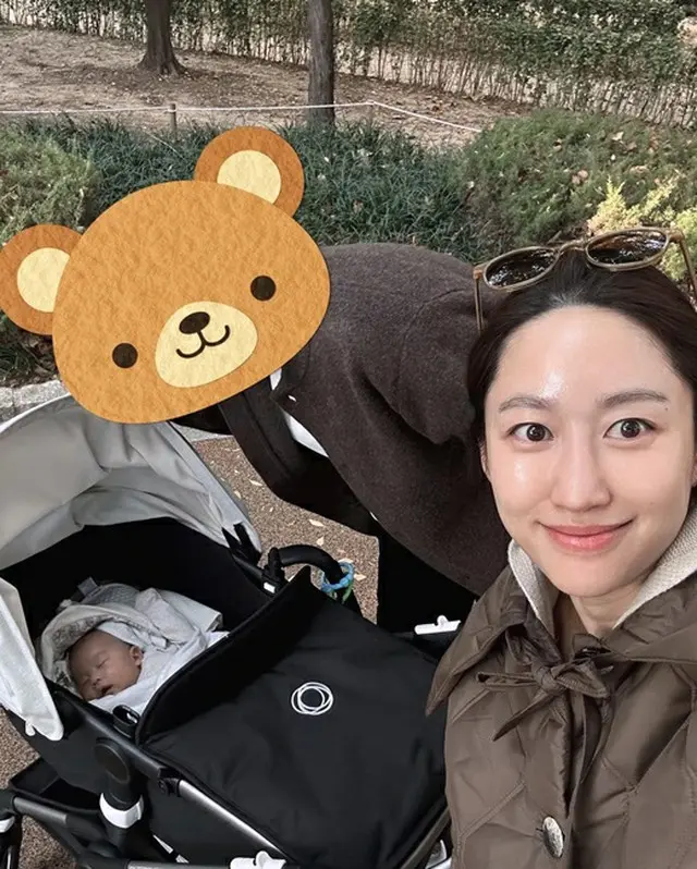 女優チョン・ヘビン、9月に出産の息子と初外出…「幸せ限度超過」（画像提供:wowkorea）