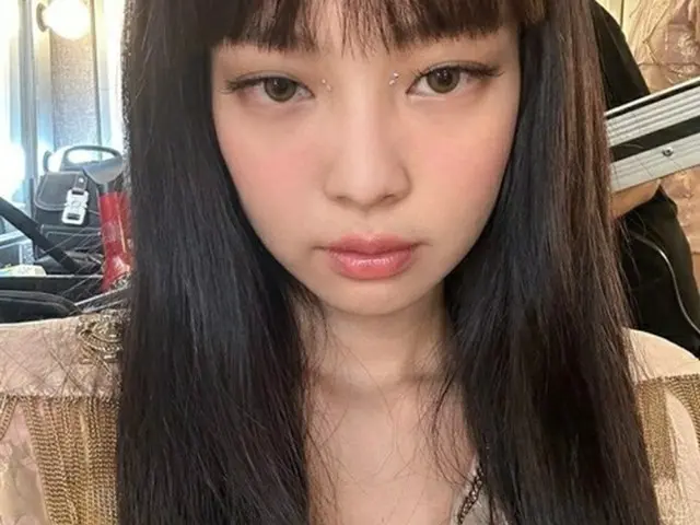 JENNIE（BLACKPINK） 、“前髪ぱっつん”ヘアスタイル…どんな角度でも際立つ最強ビジュアル（画像提供:wowkorea）