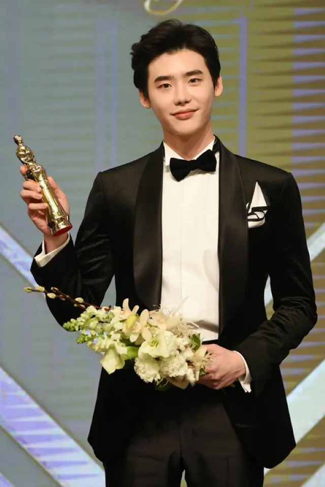 俳優イ・ジョンソク、史上初の「MBC演技大賞」2度受賞の男性俳優となるか？「ビッグマウス」での熱演で高視聴率（画像提供:wowkorea）