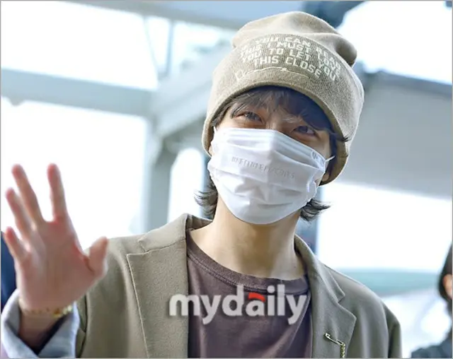 J-HOPE（BTS）、空港で突然ARMYを笑顔にする”飛行機サプライズ”（画像提供:wowkorea）