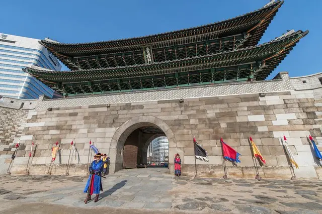 「数え年」の代わりに「満年齢」で…国会で改正案議決＝韓国（画像提供:wowkorea）