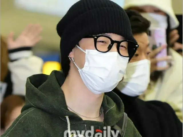 【フォト】「BTS」JIMIN、米NYでの日程を終え韓国に帰国…話題のダッフルコート姿でキュートなスマイル（画像提供:wowkorea）