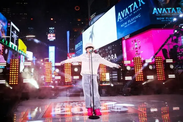 J-HOPE（BTS）、米最大の新年ライブショーに出演…タイムズスクエアでカウントダウンも（画像提供:wowkorea）