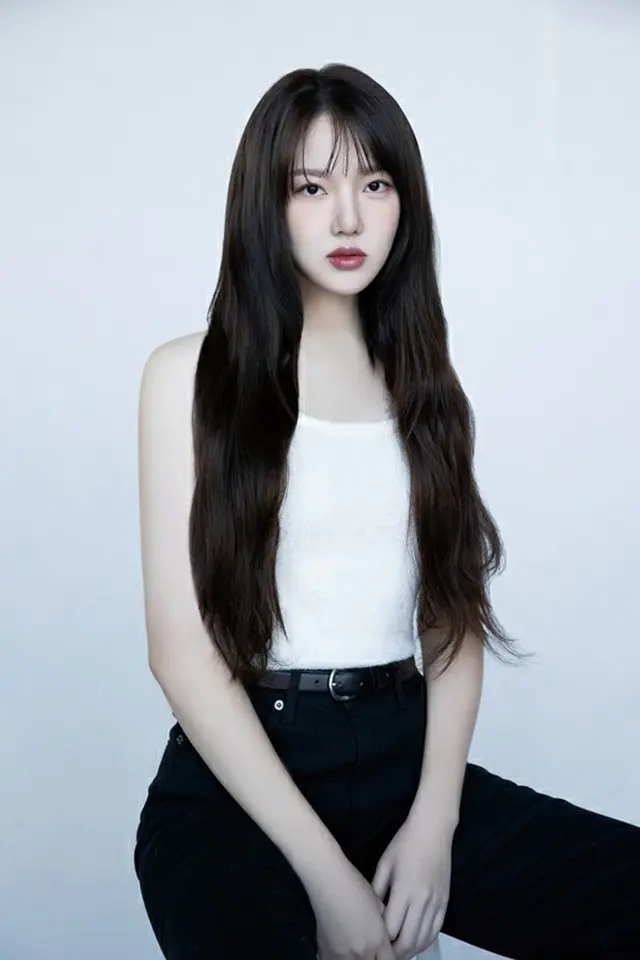 「GFRIEND」出身イェリン、新しいプロフィール写真公開…多彩な活動を予告（画像提供:wowkorea）