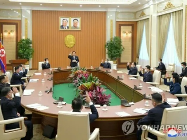 22年12月に開かれた最高人民会議常任委員会（資料写真）＝（朝鮮中央通信＝聯合ニュース）≪転載・転用禁止≫