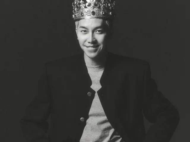 “4月結婚”イ・スンギ、ファッション誌で「王冠姿」披露（画像提供:wowkorea）