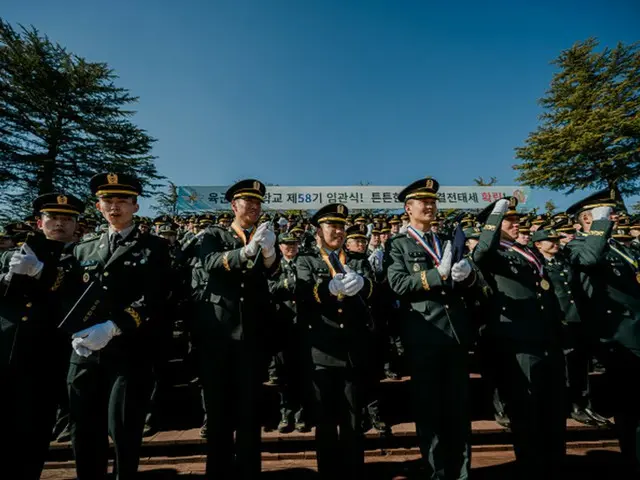 韓国陸軍が卒業・任官式、「どの瞬間も最善を尽くし、国家に献身」（画像提供:wowkorea）