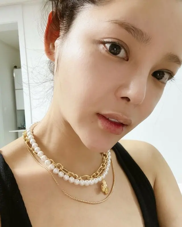 女優パク・シヨン、“飲酒運転”で自粛後1年…セルカ写真で美貌を公開（画像提供:wowkorea）