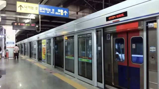 停車していた列車から窓がなくなる…韓国鉄道公社「捜査を依頼」＝韓国（画像提供:wowkorea）