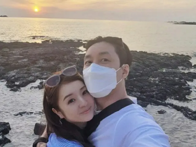 俳優シム・ヒョンタクの“日本人婚約者”サヤさん、SNS活動開始！「これからもシム氏と頑張ります」（画像提供:wowkorea）