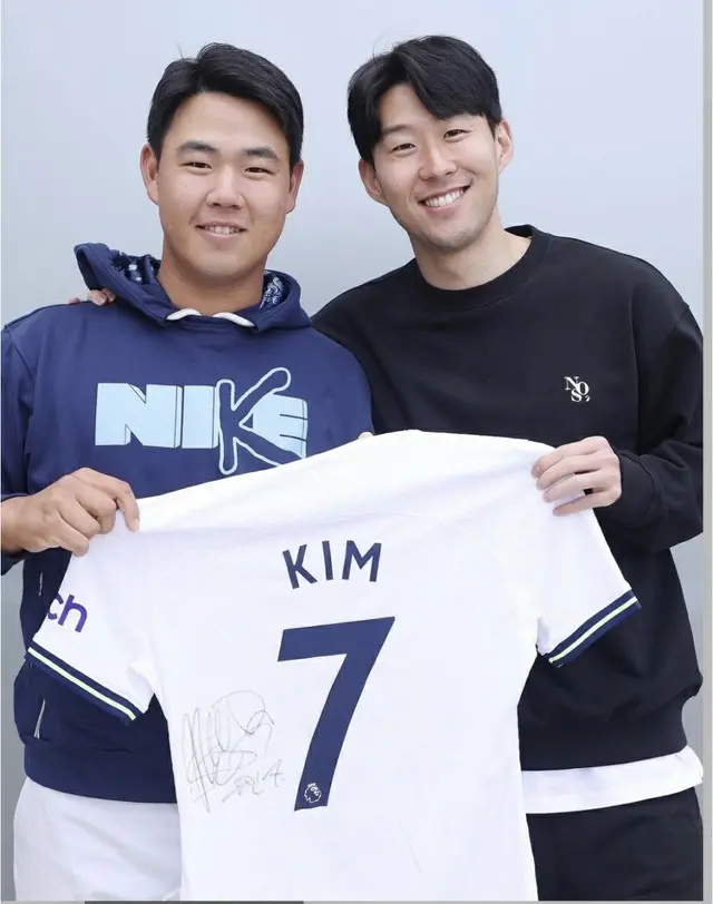 サッカー韓国代表ソン・フンミン＆男子プロゴルファーキム・ジュヒョン、2ショットが話題（画像提供:wowkorea）