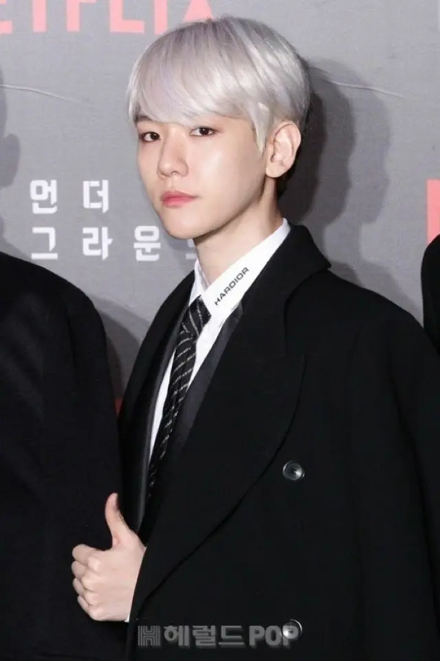 BAEK HYUN（EXO）、不意打ちの“靴下共同購入物議”を釈明…「否定的な視線を覚悟…関係なかった」（画像提供:wowkorea）