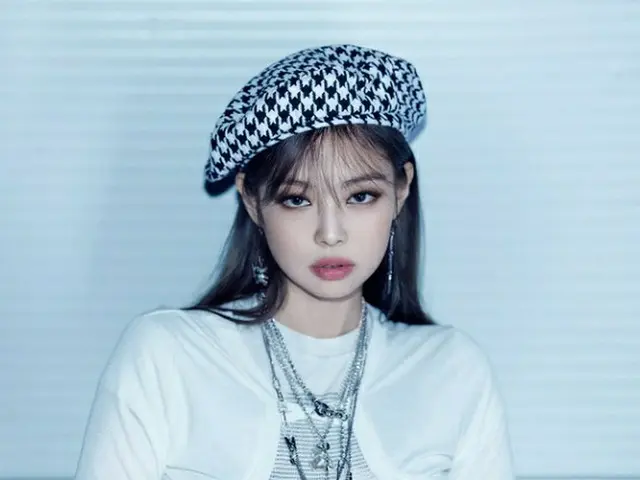 JENNIE（BLACKPINK）、「THE IDOL」出演シーンでまた物議？“網状の衣装”“男性の手”（画像提供:wowkorea）