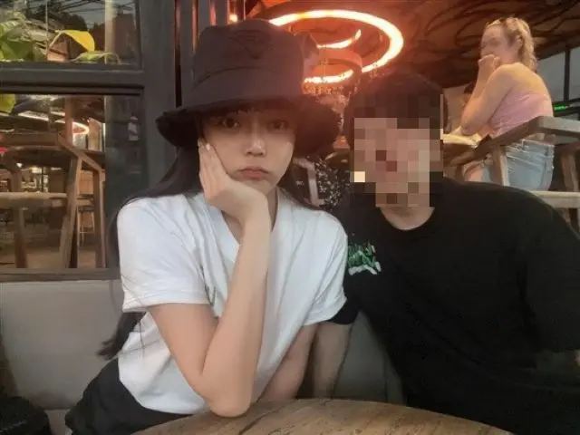 “トランスジェンダーモデル”チェ・ハンビッ、バリの新婚旅行でイケメン夫と熱いキス（画像提供:wowkorea）