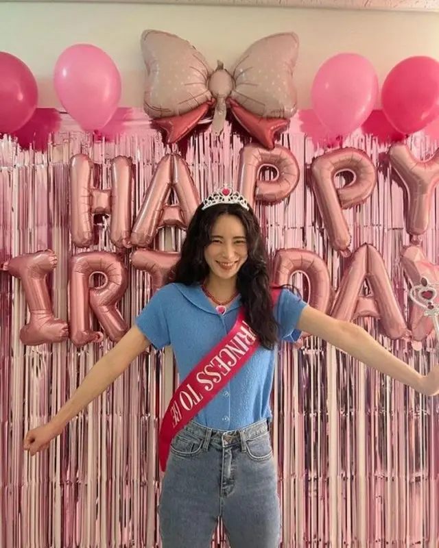 女優イム・ジヨンが誕生日を迎え、プリンセスに変身した。（画像提供:wowkorea）