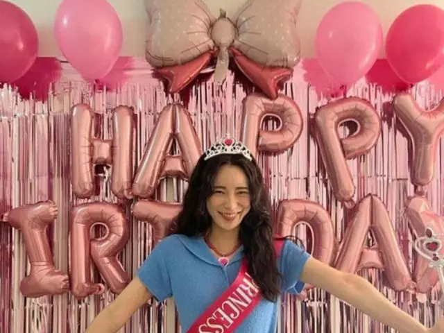 女優イム・ジヨンが誕生日を迎え、プリンセスに変身した。（画像提供:wowkorea）