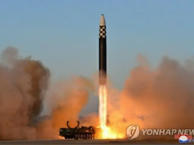 北朝鮮のＩＣＢＭ「火星１７」（資料写真）＝（朝鮮中央通信＝聯合ニュース）≪転載・転用禁止≫