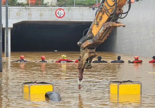 バス路線ではない経路に進入…「地下車道も事前に規制していたら…」＝韓国（画像提供:wowkorea）