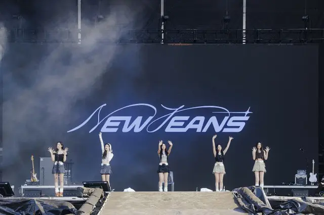 「全曲、合唱の嵐」…「NewJeans」米国ロラパルーザ、7万人観客の前でステージ披露（画像提供:wowkorea）