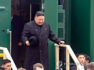 金正恩氏　列車でロシアに向け出発か＝韓国政府高官