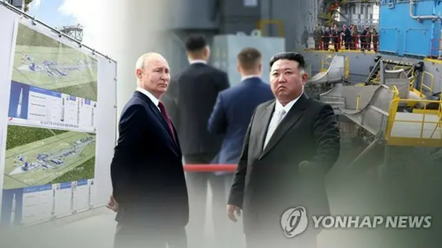 金正恩氏（右）とプーチン氏は１３日にロシア極東アムール州のボストーチヌイ宇宙基地で会談した＝（聯合ニュースＴＶ）