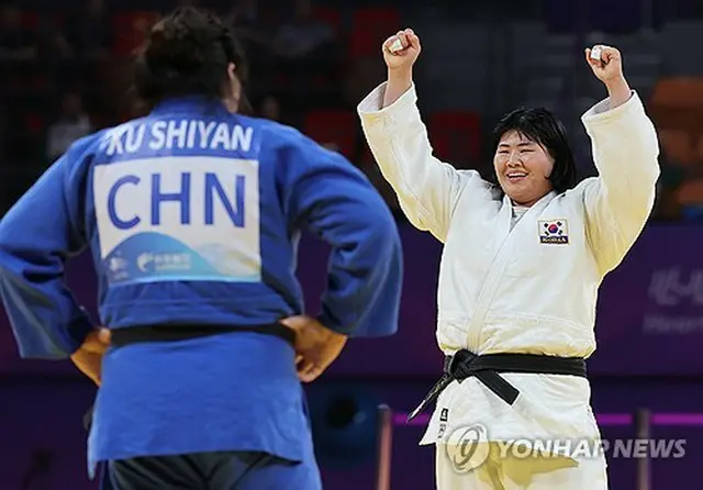 柔道女子７８キロ超級で優勝したキム・ハユン＝２６日、杭州（聯合ニュース）