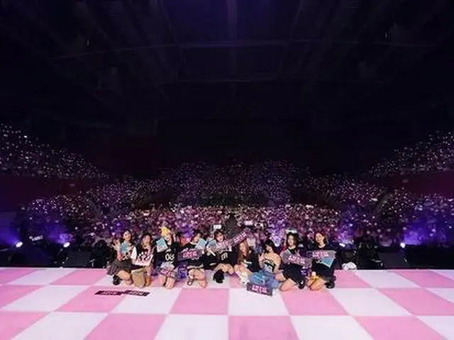 ＴＷＩＣＥが２１日にソウルでデビュー８周年記念ファンミーティングを開催した（ＪＹＰエンターテインメント提供）＝（聯合ニュース）≪転載・転用禁止≫