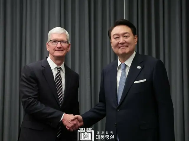 尹大統領、アップルCEOに会う…クック氏「韓国に特別な愛情」