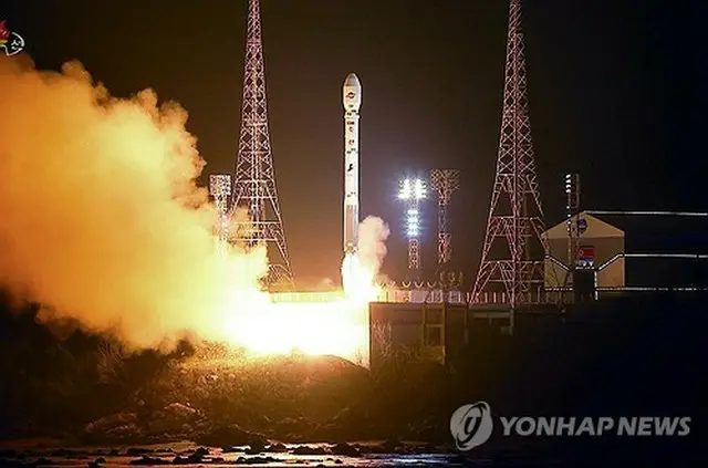 北朝鮮は軍事偵察衛星「万里鏡１号」を搭載した新型運搬ロケット「千里馬１型」を打ち上げ、成功したと明らかにした＝（朝鮮中央テレビ＝聯合ニュース）≪転載・転用禁止≫