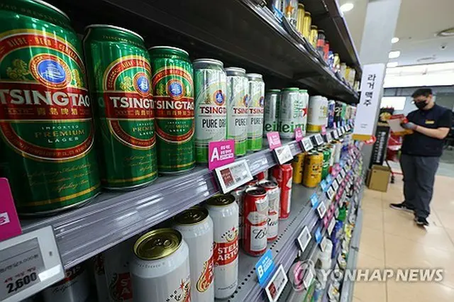 中国ビールの輸入額は１位から３位に後退した＝（聯合ニュース）