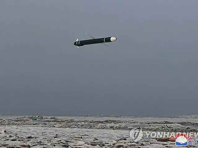 北朝鮮の朝鮮中央通信は３１日、朝鮮人民軍が３０日に黄海上で戦略巡航ミサイル「ファサル（矢）２」の発射訓練を実施したと報じた＝（朝鮮中央通信＝聯合ニュース）≪転載・転用禁止≫