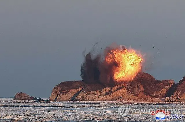 北朝鮮の朝鮮中央通信は３１日、朝鮮人民軍が３０日に黄海上で戦略巡航ミサイル「ファサル（矢）２」の発射訓練を実施したと報じた＝（朝鮮中央通信＝聯合ニュース）≪転載・転用禁止≫