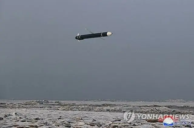 北朝鮮の朝鮮中央通信は１月３１日、朝鮮人民軍が３０日に黄海上で戦略巡航ミサイル「ファサル（矢）２」の発射訓練を実施したと報じた＝（朝鮮中央通信＝聯合ニュース）≪転載・転用禁止≫