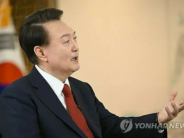 ＫＢＳの「特別対談」に出演した尹大統領（大統領室提供）＝（聯合ニュース）≪転載・転用禁止≫