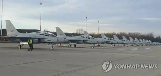 韓国航空宇宙産業（ＫＡＩ）が昨年ポーランドに輸出したＦＡ５０（同社提供）＝（聯合ニュース）≪転載・転用禁止≫