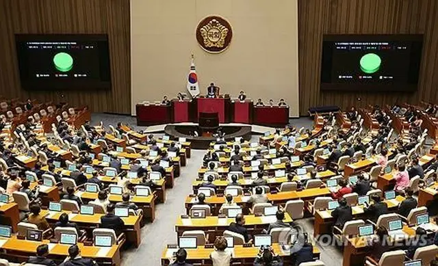 雑踏事故の真相究明に向けた特別法案は２日に国会を通過した＝（聯合ニュース）