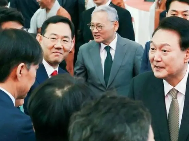 尹大統領、“タマネギ男”元法相と5年ぶりに公式「対面」＝韓国