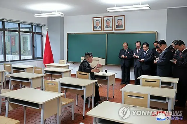 朝鮮中央通信は２２日、金正恩氏が２１日に党中央幹部学校の完工式に出席したと伝えた＝（朝鮮中央通信＝聯合ニュース）≪転載・転用禁止≫