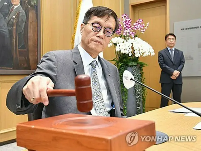 金融通貨委を主宰する李昌鏞（イ・チャンヨン）韓銀総裁（資料写真）＝（聯合ニュース）