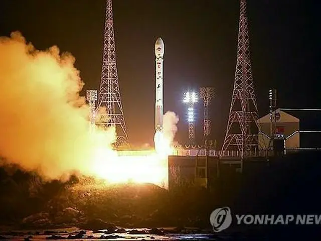 北朝鮮は昨年１１月に軍事偵察衛星を打ち上げた（資料写真、北朝鮮・朝鮮中央テレビの映像より）＝（聯合ニュース）≪転載・転用禁止≫