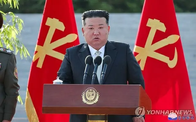 朝鮮中央通信は２９日、金正恩氏が創立６０周年を迎えた国防科学院を２８日に訪問し、記念演説を行ったと伝えた＝（朝鮮中央通信＝聯合ニュース）≪転載・転用禁止≫