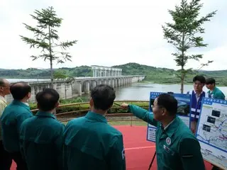 韓国統一相が臨津江を訪問…「北は南北合意にしたがい、“ダム放流”の事前通知を」