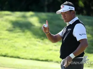 ５４歳の崔京周　全英シニアオープンで韓国人初優勝