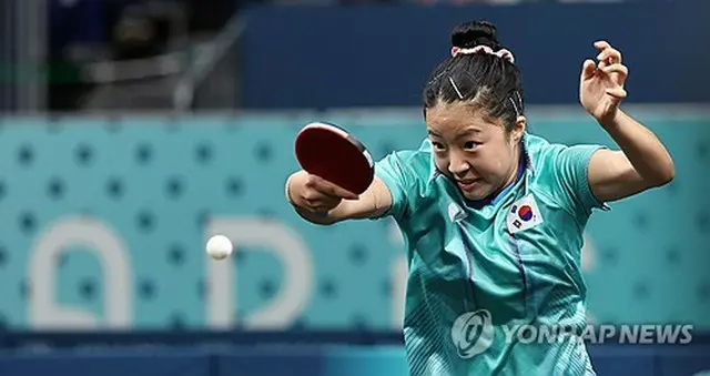 卓球女子シングルスで準々決勝に進出した申裕斌＝３１日、パリ（聯合ニュース）