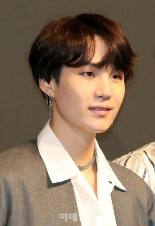 「BTS」SUGA、なぜ“電動キックボード”と言ったのだろうか